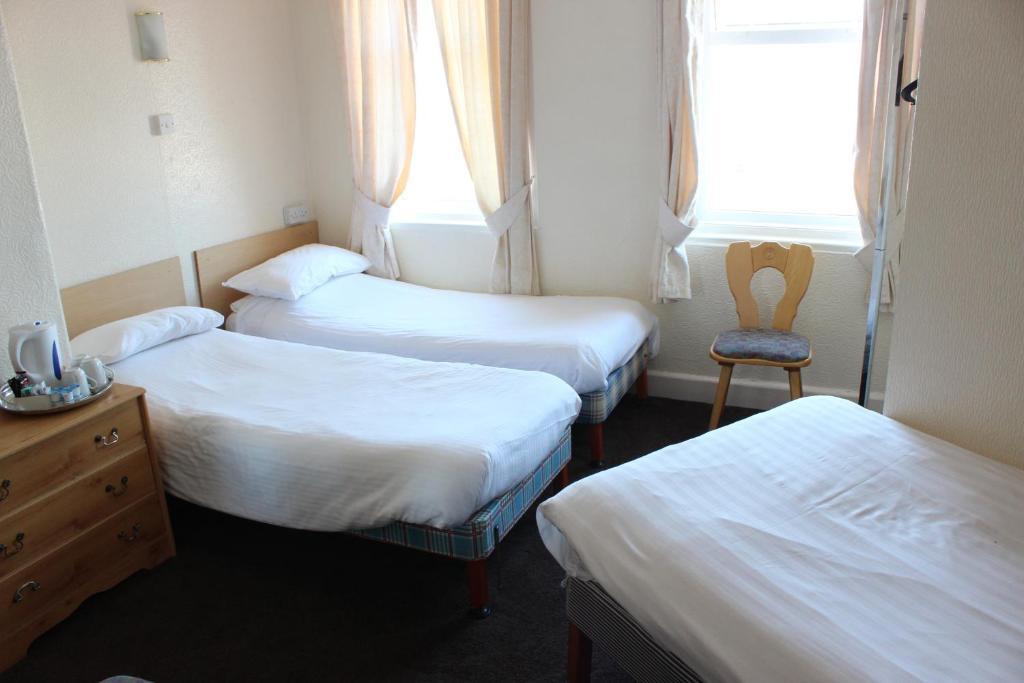 The Colwyn Hotel - Near Pleasure Beach Blackpool Rum bild